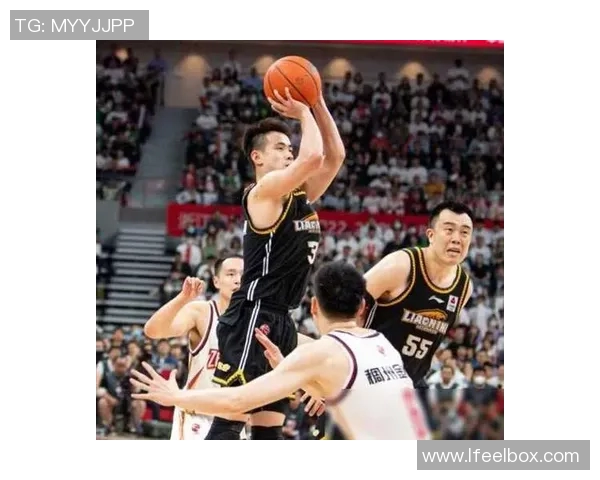 辽宁男篮与广东男篮激战不止,双方都力争晋级总决赛!